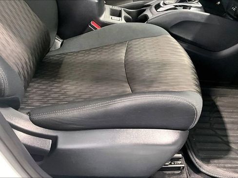 Used 2019 Nissan Rogue S FWD image 42