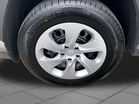 Used 2024 Toyota RAV4 LE FWD image 11