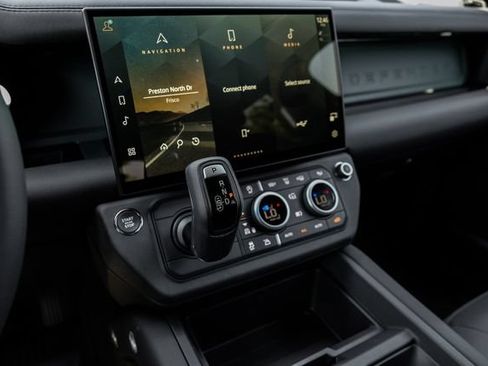 New 2026 Land Rover Defender 110 Trophy Edition AWD/4WD image 29