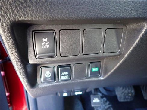 Used 2018 Nissan Rogue Sport SV w/ SV All-Weather Package image 14