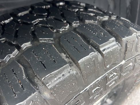 Used 2019 Jeep Wrangler Unlimited Sport image 9