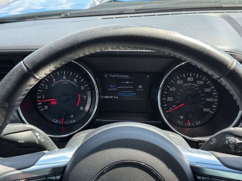 Used 2017 Ford Mustang GT RWD image 25