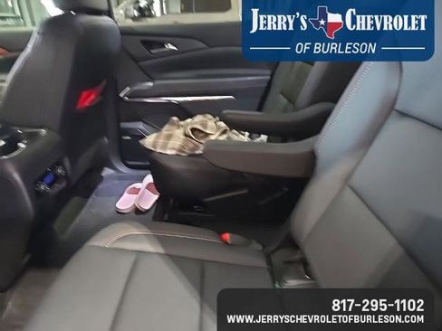 Used 2026 Chevrolet Traverse Z71 w/ Enhanced Driving Package AWD/4WD image 16