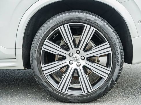 Used 2021 Volvo XC90 T6 Inscription w/ Protection Package Premier AWD/4WD image 19