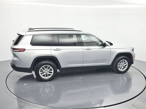 Used 2024 Jeep Grand Cherokee L Laredo RWD image 31