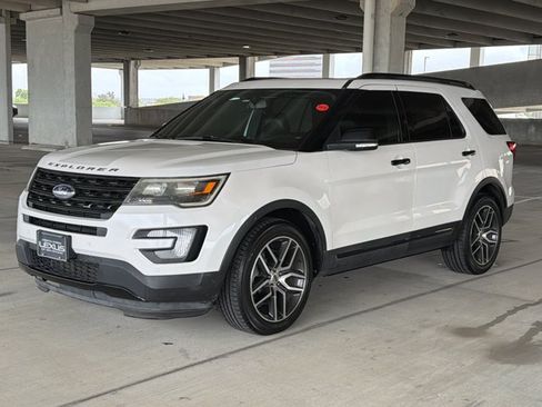 Used 2017 Ford Explorer Sport AWD/4WD image 3