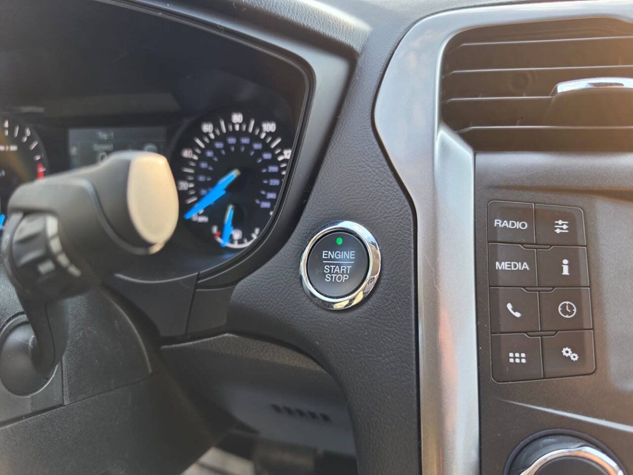 Used 2020 Ford Fusion S FWD image 17