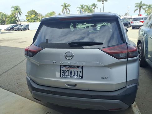 Certified 2023 Nissan Rogue SV FWD image 5