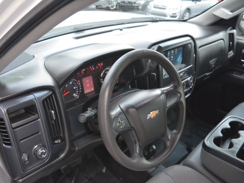Used 2018 Chevrolet Silverado 1500 W/T w/ Trailering Package image 25