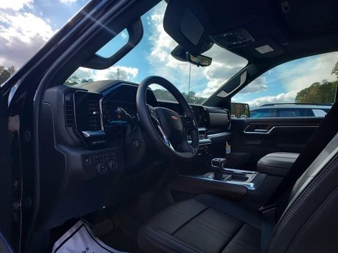 New 2026 Chevrolet Silverado 1500 High Country image 9