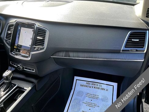 Used 2020 Volvo XC90 T6 Momentum w/ Protection Package Premier AWD/4WD image 14