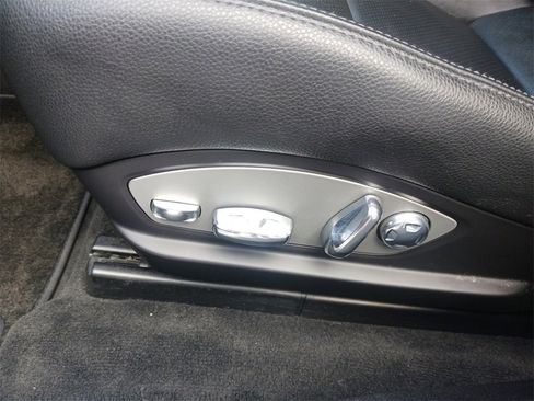 Used 2013 Porsche Panamera S image 33