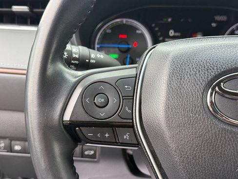 Used 2023 Toyota Venza XLE AWD/4WD image 32