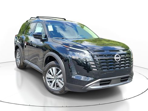 New 2026 Nissan Pathfinder SL FWD image 1