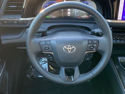 Certified 2024 Toyota Crown Limited image 14