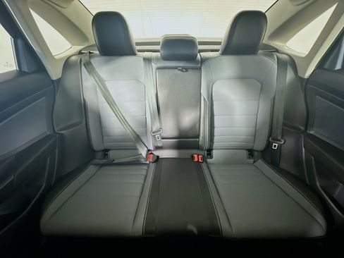 Used 2025 Volkswagen Jetta SE FWD image 30