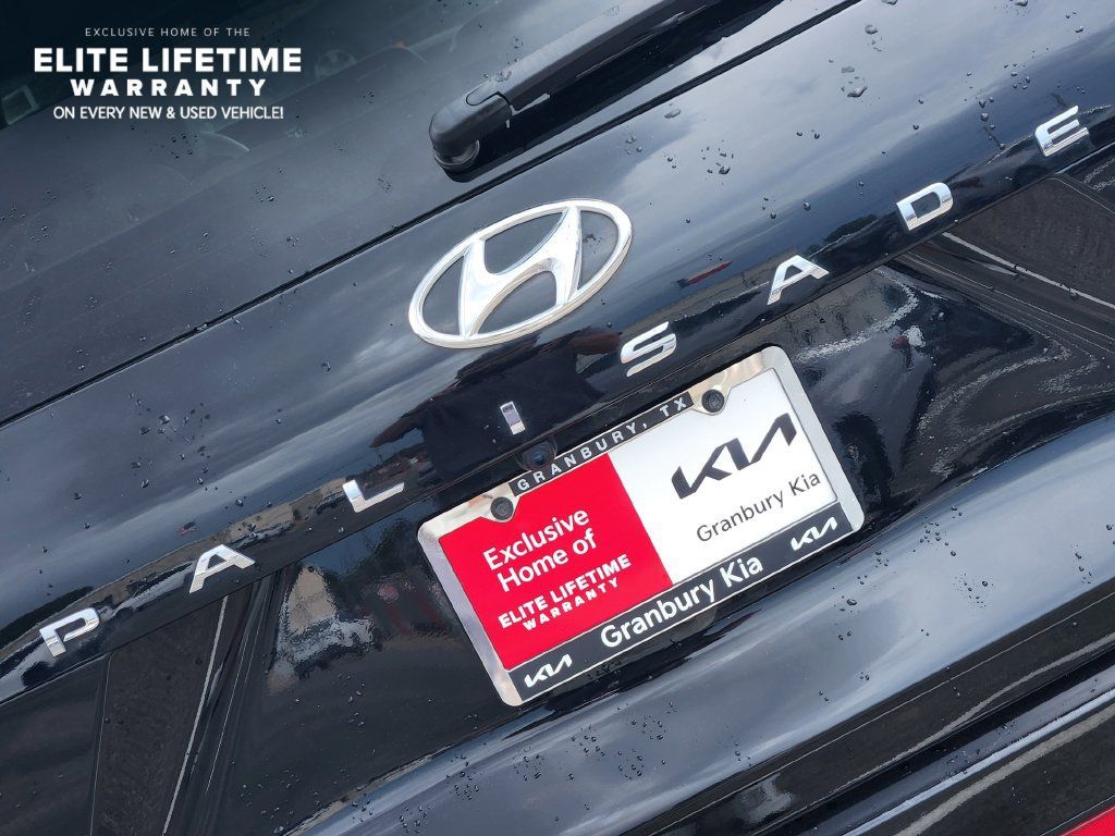 Used 2024 Hyundai Palisade Calligraphy FWD image 4