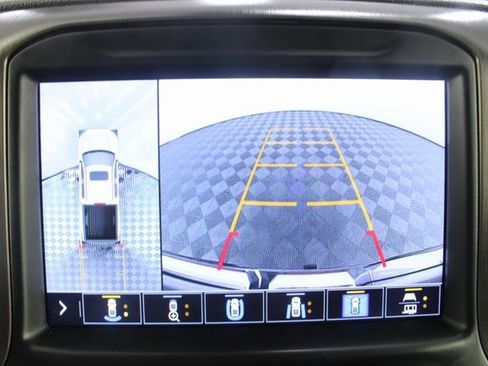 Used 2021 GMC Sierra 1500 AT4 w/ AT4 Premium Package image 5