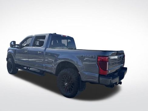 Used 2022 Ford F350 Lariat w/ Black Appearance Package image 3