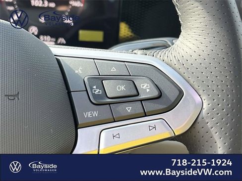 New 2026 Volkswagen Tiguan SE R-Line image 24