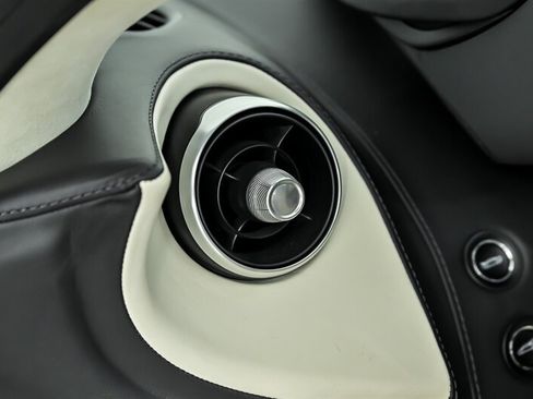 Used 2023 McLaren GT RWD image 26