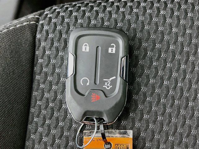 Used 2023 GMC Terrain SLE w/ Driver Convenience Package FWD image 31