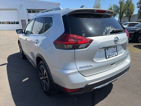 Used 2018 Nissan Rogue SL w/ Premium Package AWD/4WD image 5
