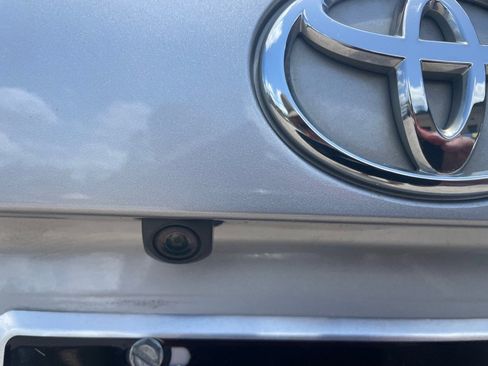 Used 2021 Toyota RAV4 XLE image 7