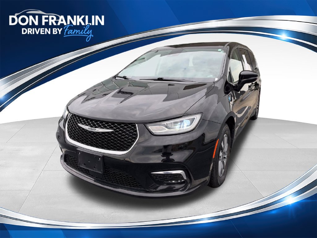 Used 2024 Chrysler Pacifica Limited FWD image 1