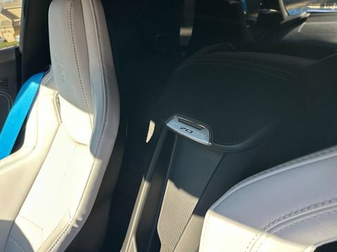 Used 2023 Chevrolet Corvette Stingray Coupe w/ 1LT image 17