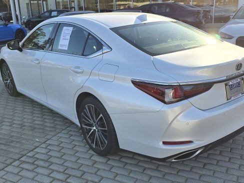 Used 2023 Lexus ES 350 w/ Premium Package image 7