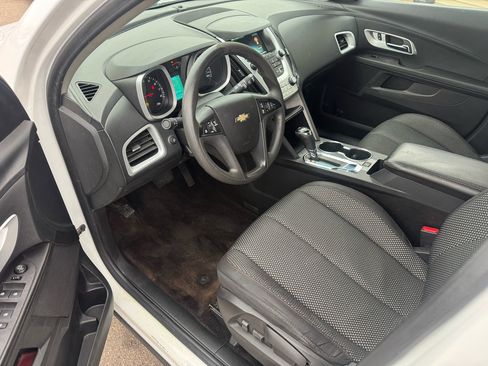 Used 2016 Chevrolet Equinox LS image 11