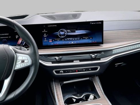 Certified 2026 BMW X7 xDrive40i AWD/4WD image 6