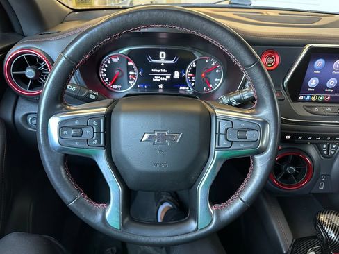 Used 2022 Chevrolet Blazer RS w/ Enhanced Convenience Package AWD/4WD image 2