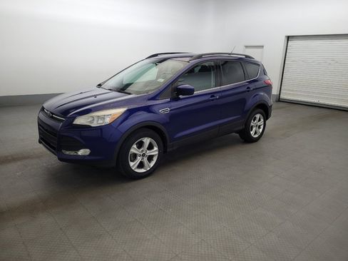 Used 2014 Ford Escape SE w/ Equipment Group 201A FWD image 2