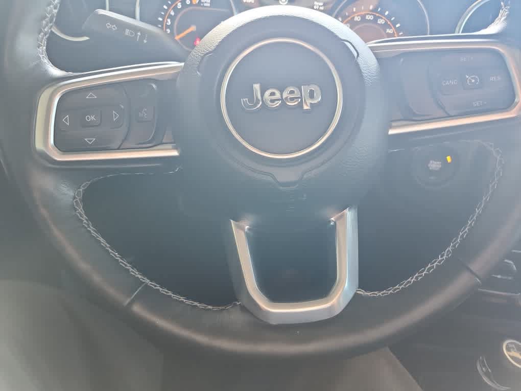 Used 2019 Jeep Wrangler Unlimited Sahara w/ Uconnect 4C Nav & Sound Group AWD/4WD image 19
