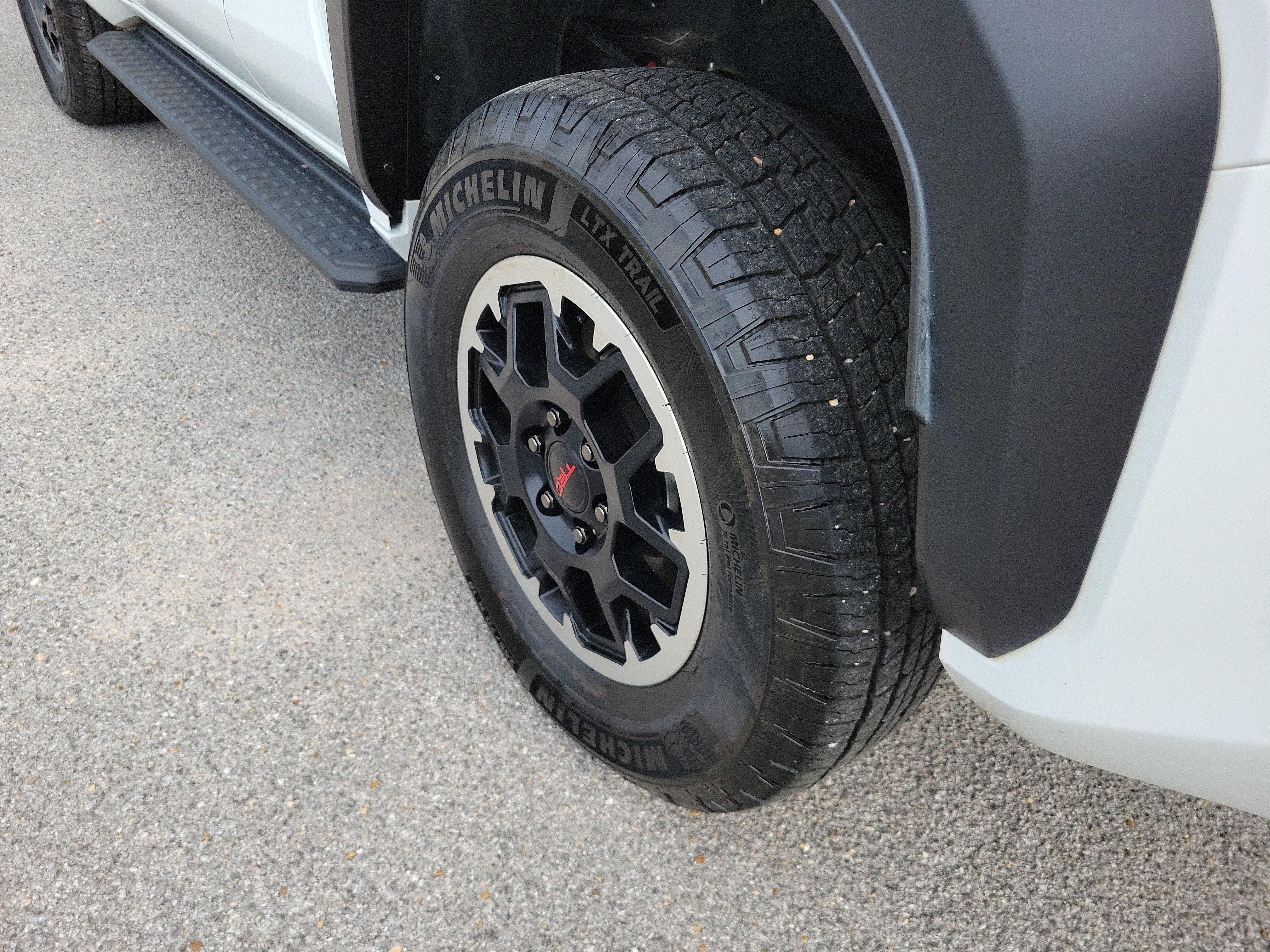 Used 2025 Toyota 4Runner TRD Off-Road AWD/4WD image 26