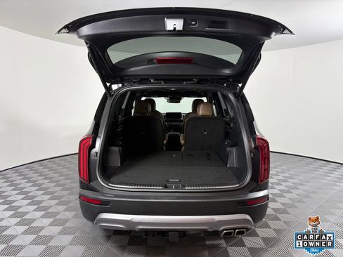 Certified 2022 Kia Telluride SX w/ SX Prestige Package AWD/4WD image 10