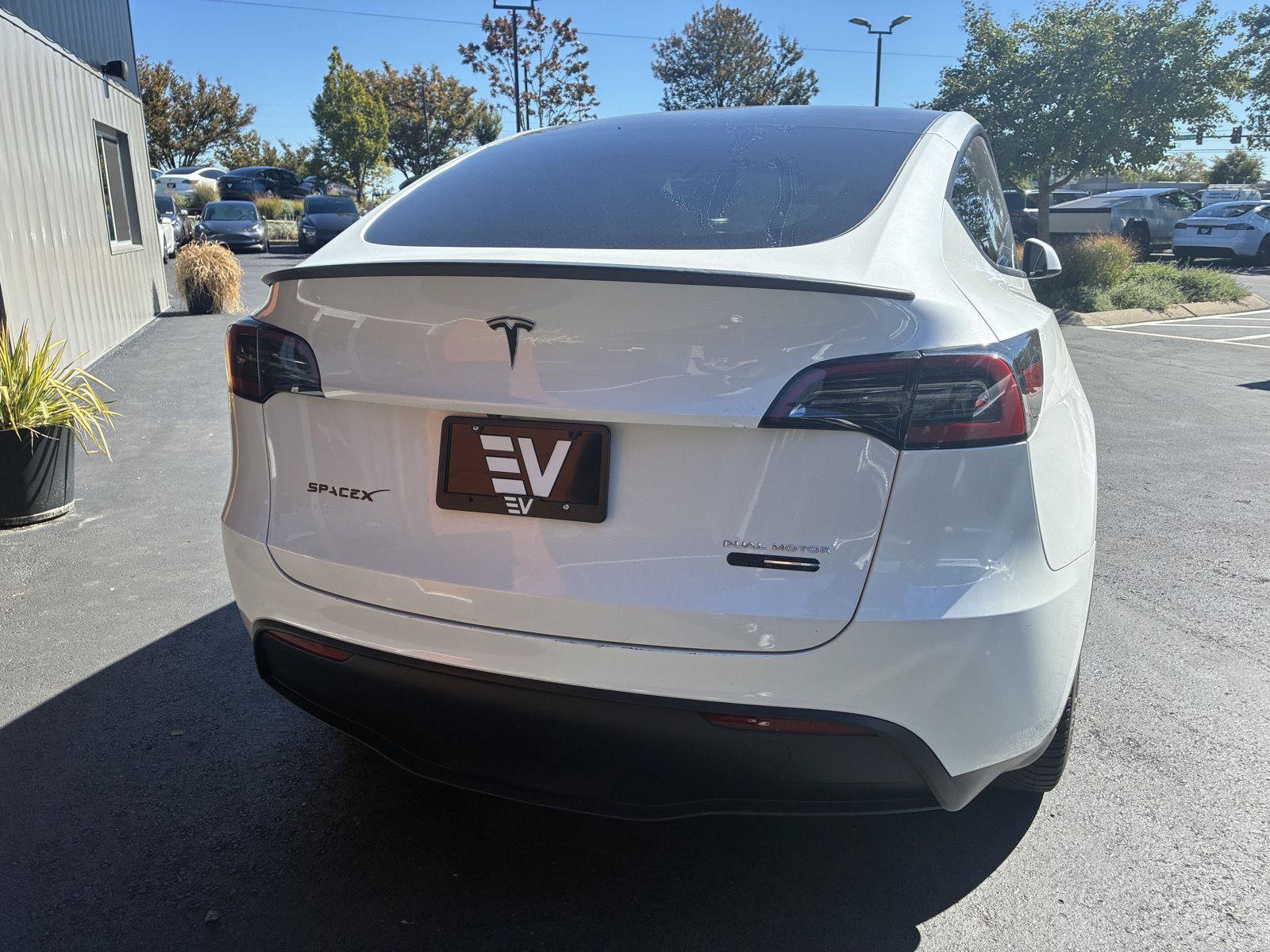 Used 2023 Tesla Model Y Long Range AWD/4WD image 5