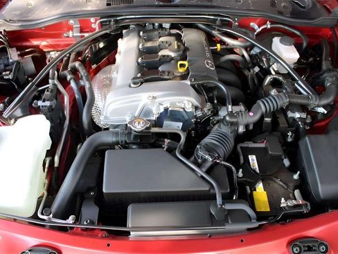 Used 2025 MAZDA MX-5 Miata Grand Touring RWD image 12
