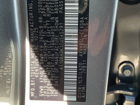 Used 2026 Toyota Camry XLE w/ Premium Plus Package image 31