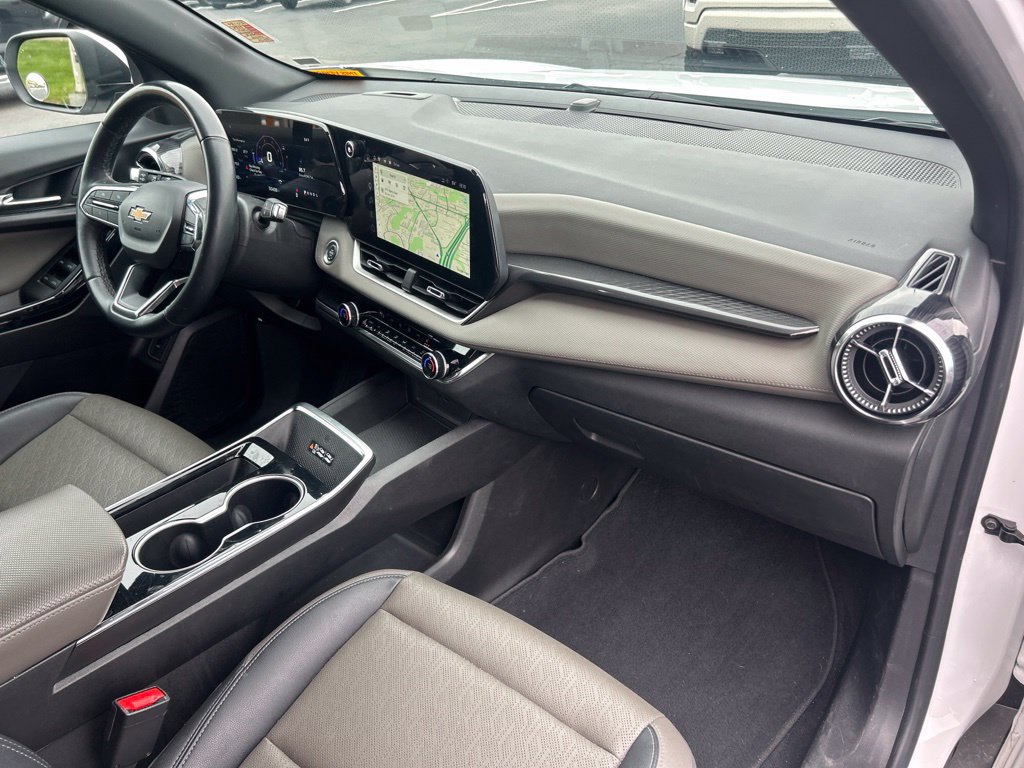 Used 2025 Chevrolet Equinox LT w/ Convenience Package II FWD image 37