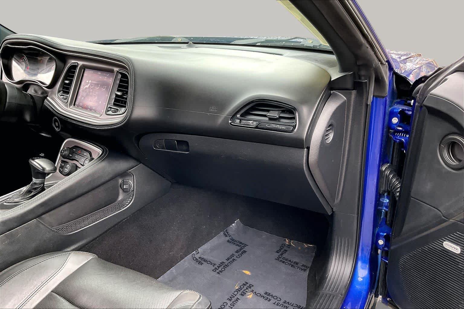 Certified 2022 Dodge Challenger SXT w/ Plus Package RWD image 15