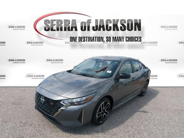 Used 2025 Nissan Sentra SR FWD image 5