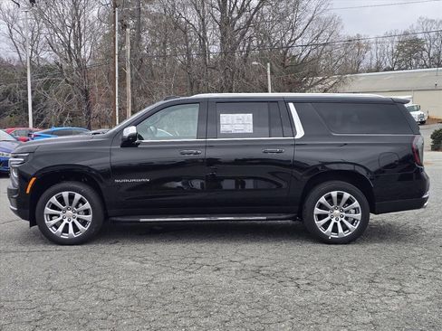 New 2026 Chevrolet Suburban Premier image 18