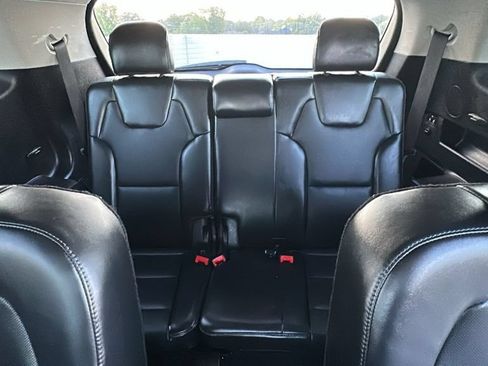 Used 2025 Kia Telluride S FWD image 36