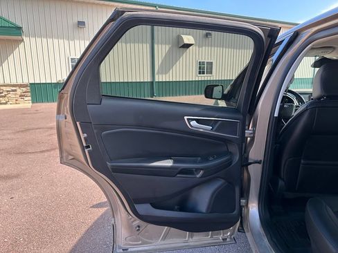Used 2021 Ford Edge SEL w/ Convenience Package AWD/4WD image 21