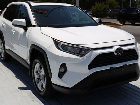 Used 2019 Toyota RAV4 XLE w/ All Weather Liner Package AWD/4WD image 7