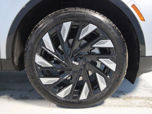 New 2026 Lincoln Nautilus Reserve w/ Jet Appearance Package image 31