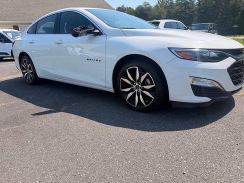 Used 2024 Chevrolet Malibu RS FWD image 5